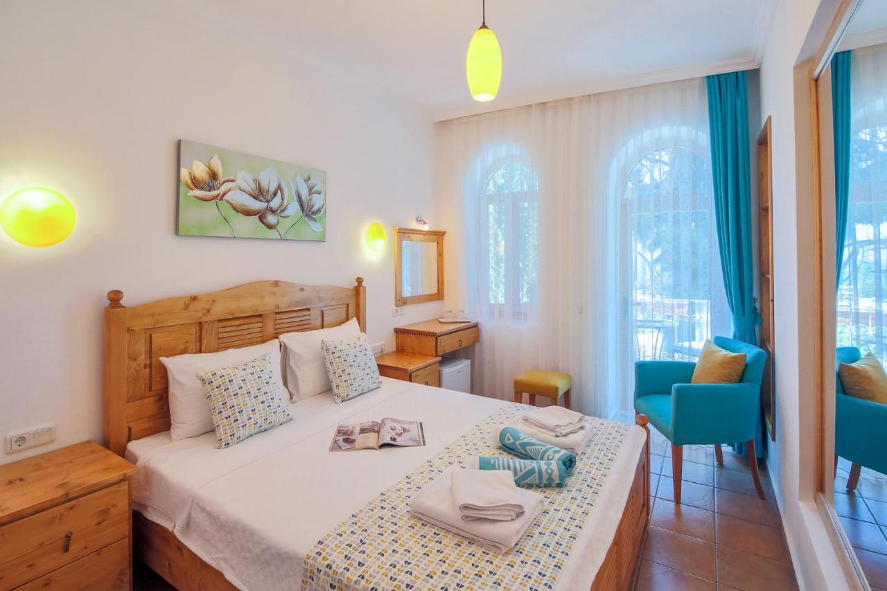 Turkuaz Pansiyon Kaş Exteriör bild