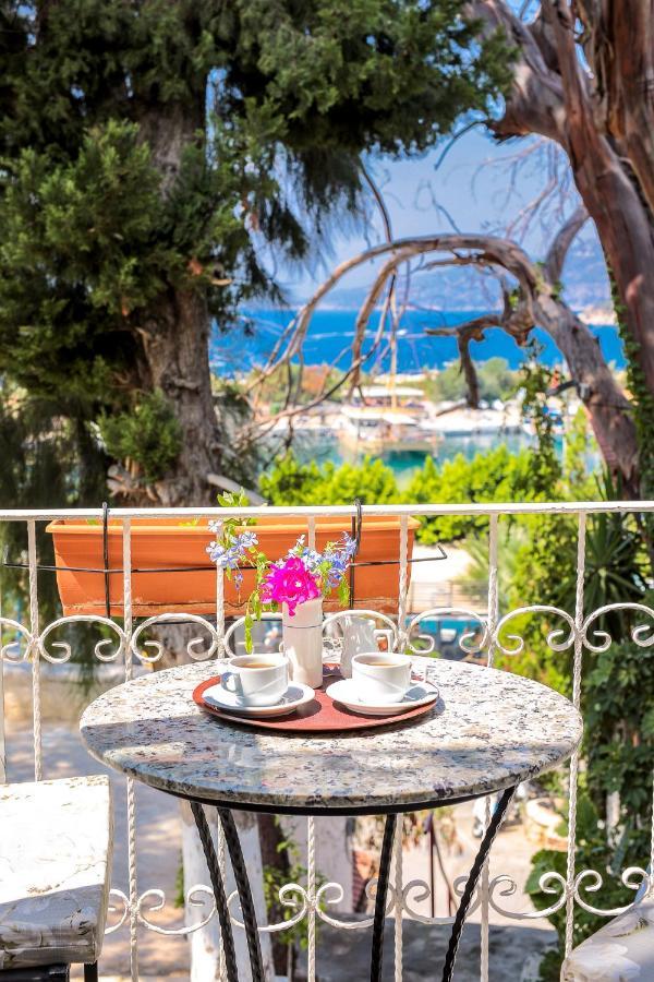 Turkuaz Pansiyon Kaş Exteriör bild