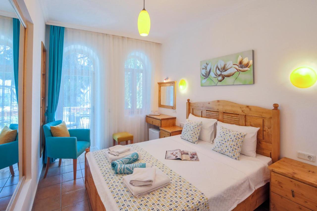 Turkuaz Pansiyon Kaş Exteriör bild