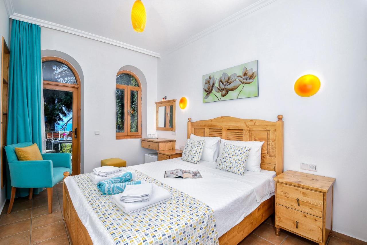 Turkuaz Pansiyon Kaş Exteriör bild